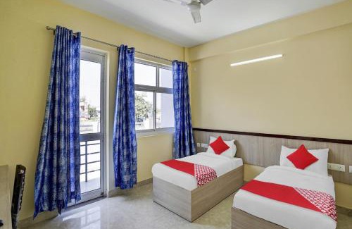 Greater Noida Hotel | Budget-Friendly OYO Flagship Mt Stays 1 - Family Friendly Stay