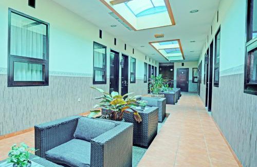 Padang Hotel | Budget-Friendly Stay at OYO 897 d'Dhave Hotel Syariah