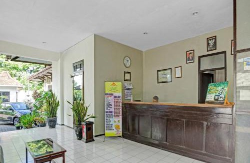 Tulungagung Hotel | Budget-Friendly Stay at OYO 90735 Palem Garden with Breakfast