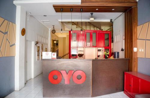 Gambir Hotel | Budget-Friendly Stay at OYO 1111 Pasar Baru Inn