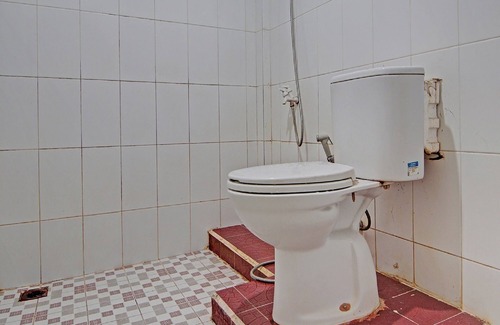 Pasir Pengaraian Hotel | Comfortable Stay at OYO 92502 Penginapan Rokan Permai