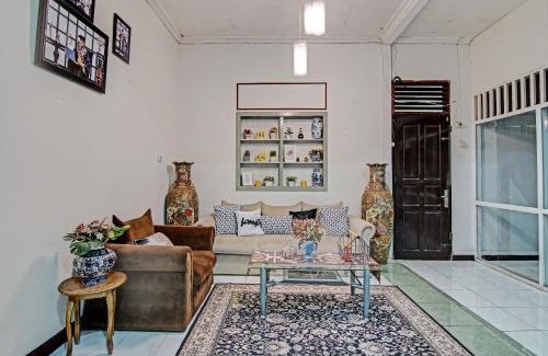 Pasir Pengaraian Hotel | Budget-Friendly Stay at OYO 92502 Penginapan Rokan Permai