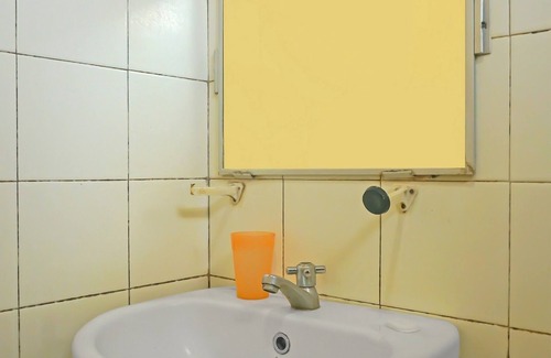 Garut Hotel | Cozy Stay at OYO 93523 Penginapan Laras Paminggir