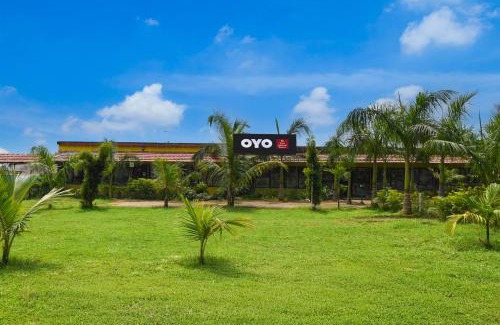 Bermo Hotel | Guest Rated 10/10: Enjoy Breakfast at R.K International Resort