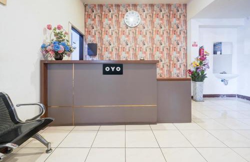 Makassar House | Budget-Friendly RedDoorz near AP Pettarani - 9/10 Rated!