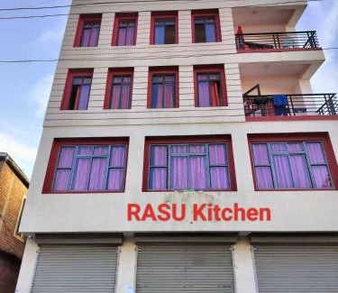 Imphal Hotel | Family-Friendly OYO HOTEL RASU - 4-Star Comfort Awaits