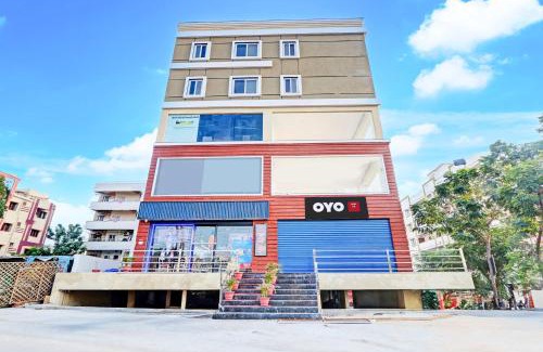 Hyderabad Hotel | Comfortable 4-Star Stay at OYO Flagship Hotel RB KOMPALLY