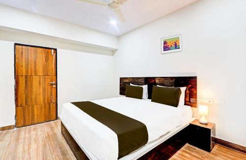 Hyderabad Hotel | Comfortable 4-Star Stay at OYO Flagship Hotel RB KOMPALLY