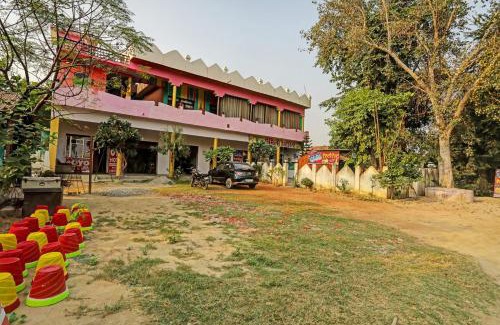 Kasganj Hotel | Family-Friendly Hotels in Kāsganj, India for Your Stay