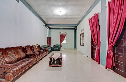 Kampar Hotel | Comfortable OYO 92302 Salsa Homestay with Breakfast