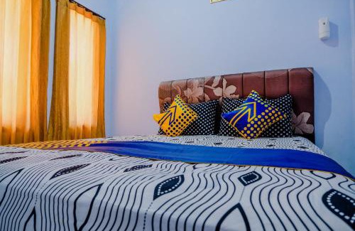 Asembagus Hotel | Family-Friendly Stay at SPOT ON 1958 Asembagus with Pool