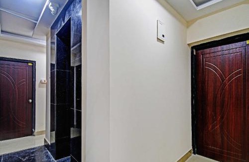Cuttack Hotel | Inviting Aarvi Palace: Family-Friendly Stay with Kitchen Access