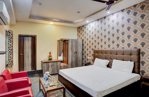 Mirzapur Hotel | Family-Friendly Stay at OYO Hotel Shyam Utsav - 4 Star