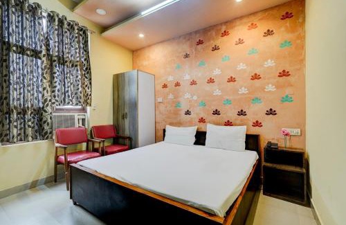 Mirzapur Hotel | Family-Friendly Stay at OYO Hotel Shyam Utsav - 4 Star