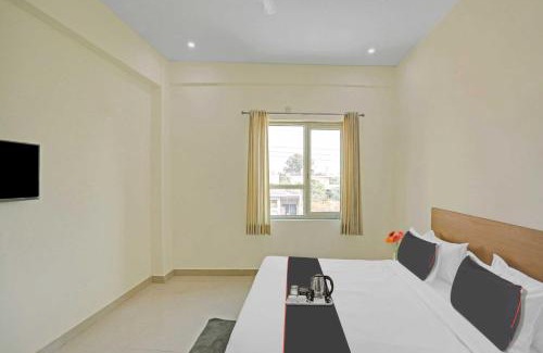 Gurugram Hotel | Budget-Friendly Collection O Hotel Star Key with Family Amenities