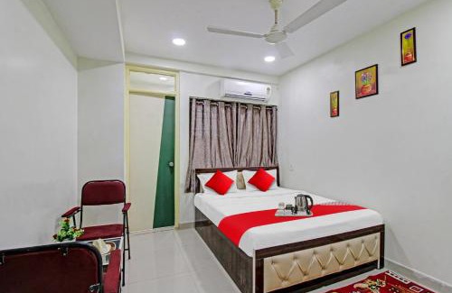Sadar Hotel | Budget-Friendly OYO Hotel Sunshine Inn with Breakfast Included