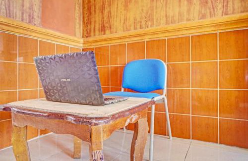 Kota Sidikalang Hotel | Discover OYO 92240 Taman Wisata Iman Ii with Hot Tub Access
