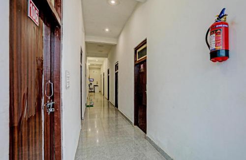 Bhongaon Hotel | Budget-Friendly 4-Star OYO The King Heaven for Families