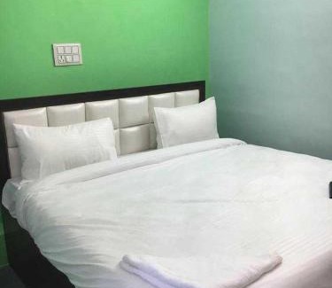 Faridabad Hotel | Budget-Friendly Escape at OYO Hotel The Limestone