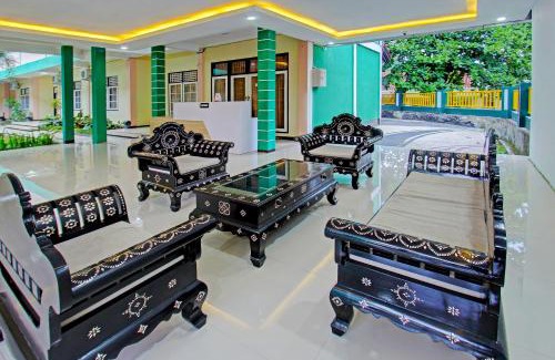 Mataram Hotel | Budget-Friendly Stay at OYO 92001 Unram Guest House