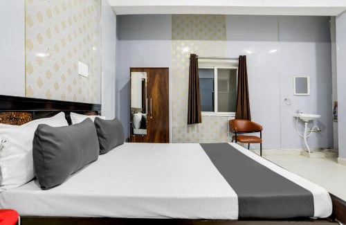 Hyderabad Hotel | Discover OYO Veduka Banquets & Rooms for Family Getaways