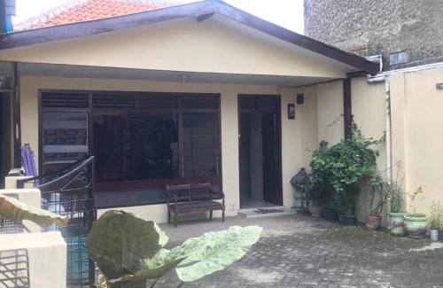 Pemalang Hotel | Budget-Friendly Stay at OYO 93864 Wisma Gading Syariah