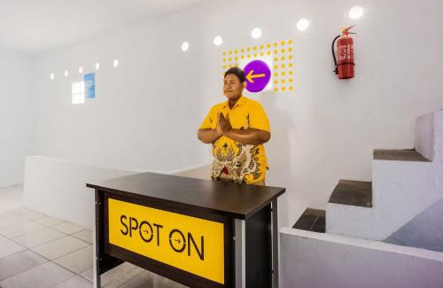 Pangkajene Hotel | Budget-Friendly Stay at OYO 93304 Wisma La Oda Syariah