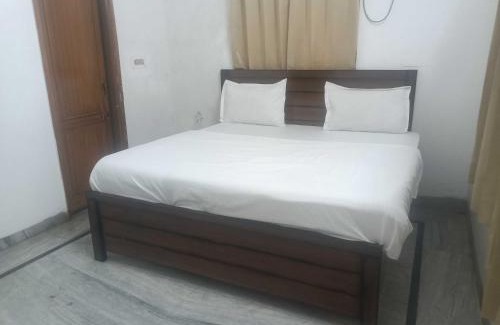 Nagina Hotel | HOTEL O YOUVRAJ
