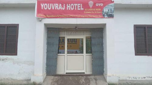 Nagina Hotel | HOTEL O YOUVRAJ