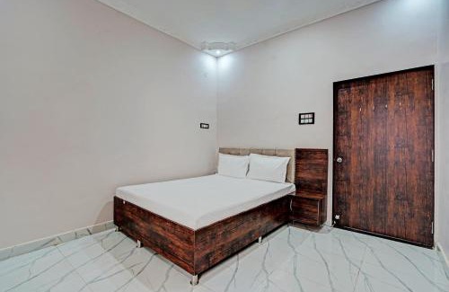 Sihora Apartment | Discover OYO Hotel Yuvraj: Family-Friendly with Kitchen!