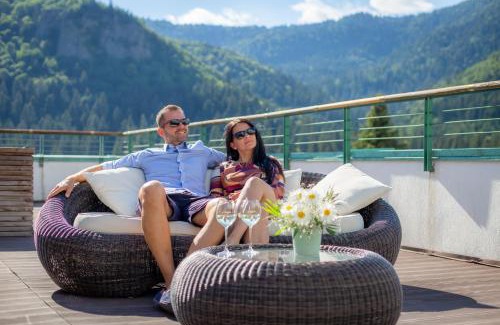 Baile Tusnad Hotel | Explore Hotel O3zone: Oceanfront Stay with Spa & Pool