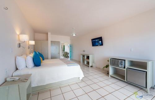 Loreto Hotel | Relax at Hotel Oasis: Oceanfront Retreat with Top Amenities