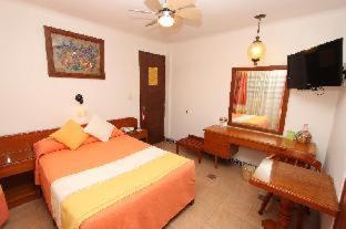 Centro Hotel | Discover Comfort at Hotel Oaxaca Real with Pool & Dining