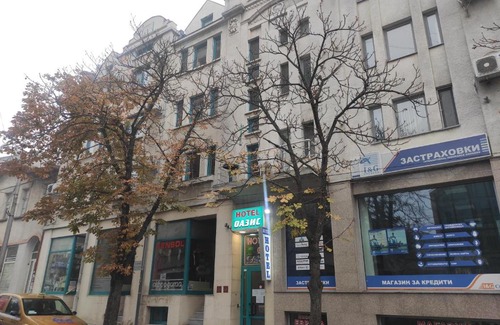 Haskovo Hotel | Discover Hotel Oazis: Child-Friendly & Guest Rated 9/10