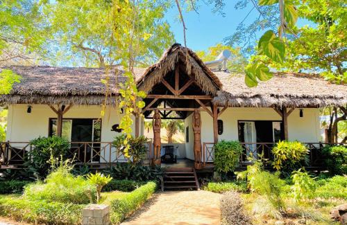 Nosy Be Resort | Beachfront Hotel Océan Beach Sakatia with Private Pool