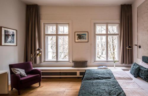 Prenzlauer Berg Hotel | Discover Hotel Oderberger: Pet-Friendly Retreat with Pool