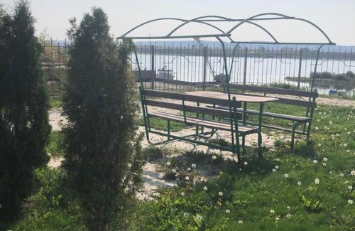 Dzerzhinsk Hotel | Budget-Friendly Hotel OKA with Breakfast & Hot Tub Access