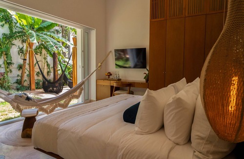 Chichen Itza - Valladolid Hotel | Discover Hotel Olbil: Guest Rated 10/10 with Pool & Spa