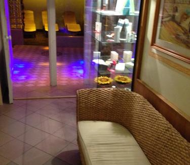 Cavedago Hotel | Discover Hotel Olisamir: Family-Friendly with Restaurant & More
