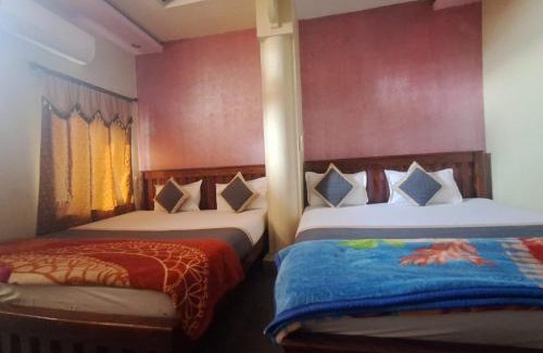 Pushkar Hotel | Budget-Friendly Stay at Hotel Om Pushkar with Breakfast