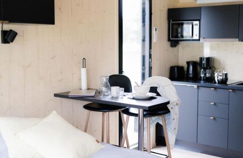 Ylivieska Apartment | Discover Hotel OmaBox in Ylivieska: Family-Friendly Suites