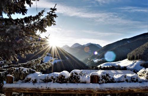 San Lorenzo di Sebato Hotel | Hotel Onach: Guest Rated 9.1 with Spa & Family Amenities
