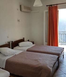 Delfoi Hotel | Pet-Friendly Hotel Orfeas: Family Welcoming Getaway