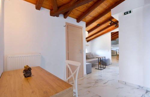 Gouvia Hotel | Discover Comfort at Hotel Orpheus - Rated 8/10 by Guests
