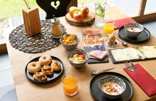 Stelvio Hotel | Welcoming Hotel Ortles B&B with Hot Tub & Pet-Friendly Stays