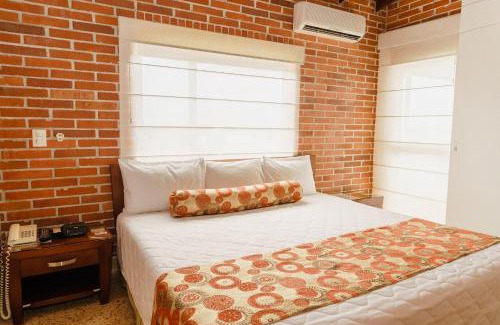 Apartado Hotel | Discover HOTEL OSCAR Tradición: Pet-Friendly Retreat