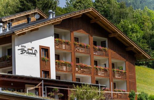 Untertschern Hotel | Discover Hotel OTP Birkenhof: Pet-Friendly & Poolside Retreat