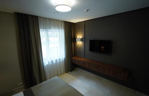 Soymy Cabin | Discover Hotel Ozero Vita with Ocean Views & Spa Amenities