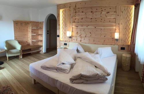 Antermoia Hotel | Unwind at Hotel Pütia: Top-Rated Retreat with Spa & Pool