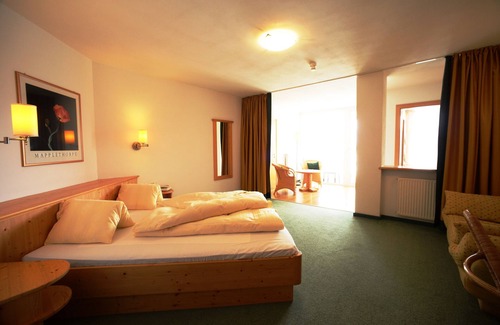Antermoia Hotel | Unwind at Hotel Pütia: Top-Rated Retreat with Spa & Pool